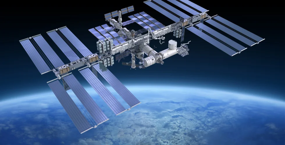 Styr och ställer med grejer i rymden – Ecaps säkrar över 200 miljoner