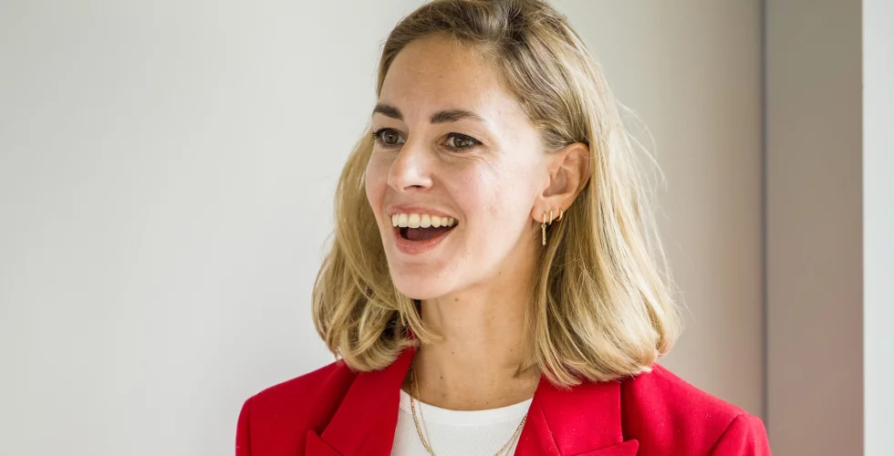 Akinds hållbara smycken når milstolpe – går med vinst för första gången