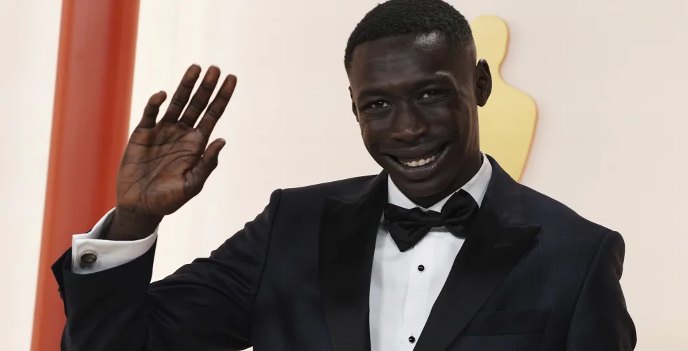 Khaby Lame fick sparken – nu säljer världens största Tiktokare sitt bolag för 8 miljarder