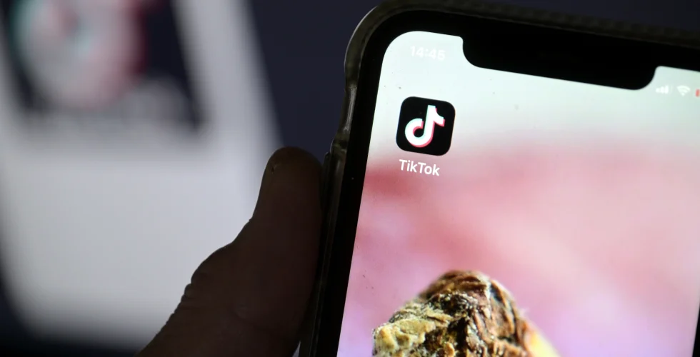Bytedance säljer halva amerikanska Tiktok