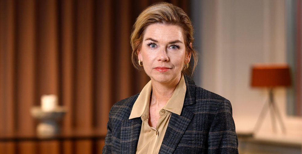 Raset fortsätter – tung månad för modehandeln