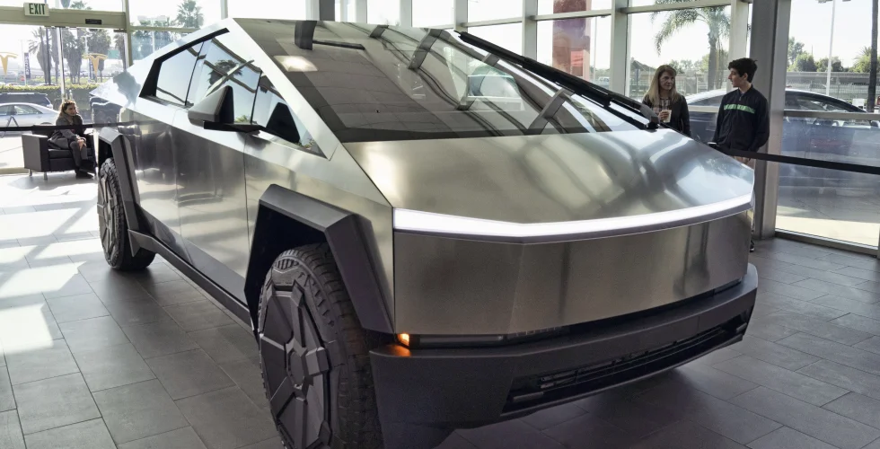 Tufft för Cybertruck – försäljningen rasar