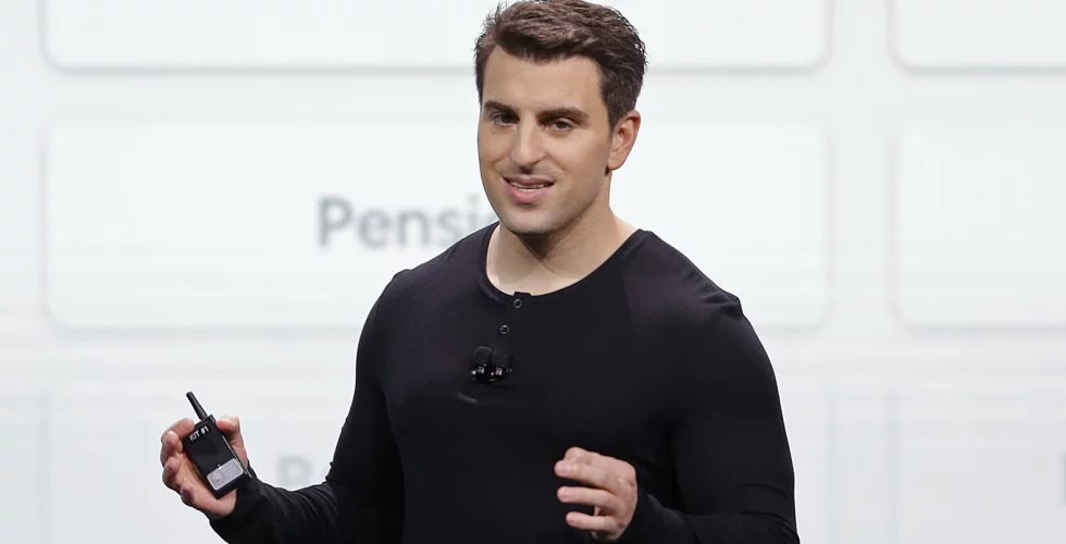 Airbnb-grundaren Brian Chesky ratar personliga möten: "Du blir lätt en terapeut"