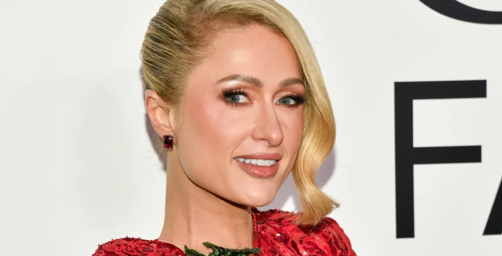 Paris Hilton har gjort en AI-bot av sig själv: “Som att ha en klon typ”