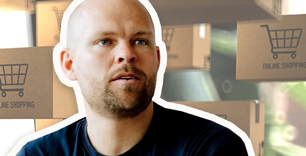 Korthuset faller ihop – stort svart hål i e-handelsbolaget