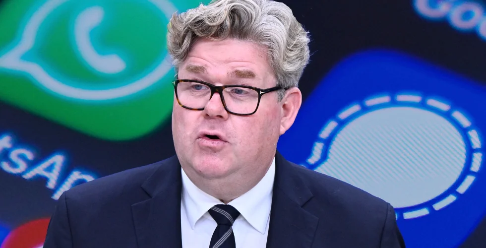 Regeringen skjuter upp lagförslag – Säpo får inte tjuvkika på hemliga meddelanden (än)