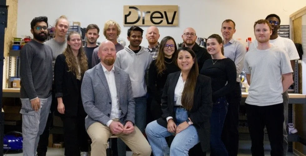 Okända geniet bakom Elon Musks batterifabrik får in 31 miljoner till bolaget Drev