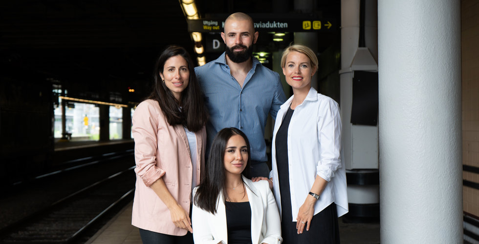 Susanna Najafi, Alaa Alshaawa, Rim Alexandra Halfya och Sara Wimmercranz på Backing Minds. Foto: Press.